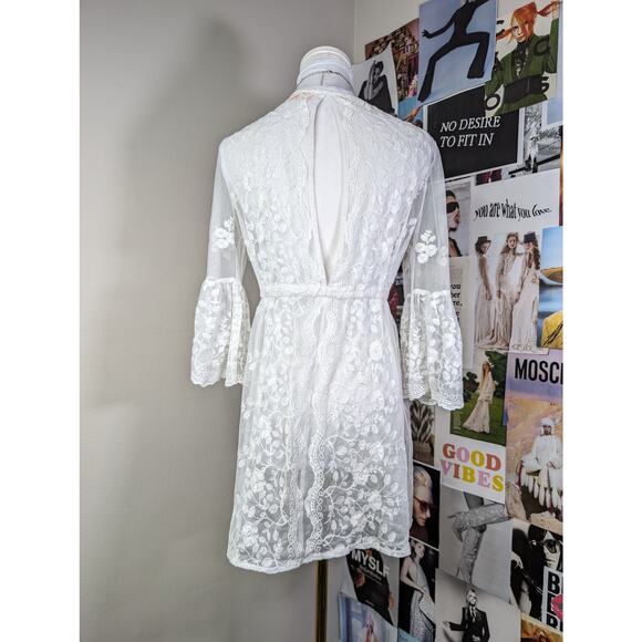 White Lace Whimsy Top - Picture 5 of 5